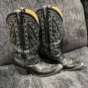 Idyllwind Black Embroidered Heeled Boots